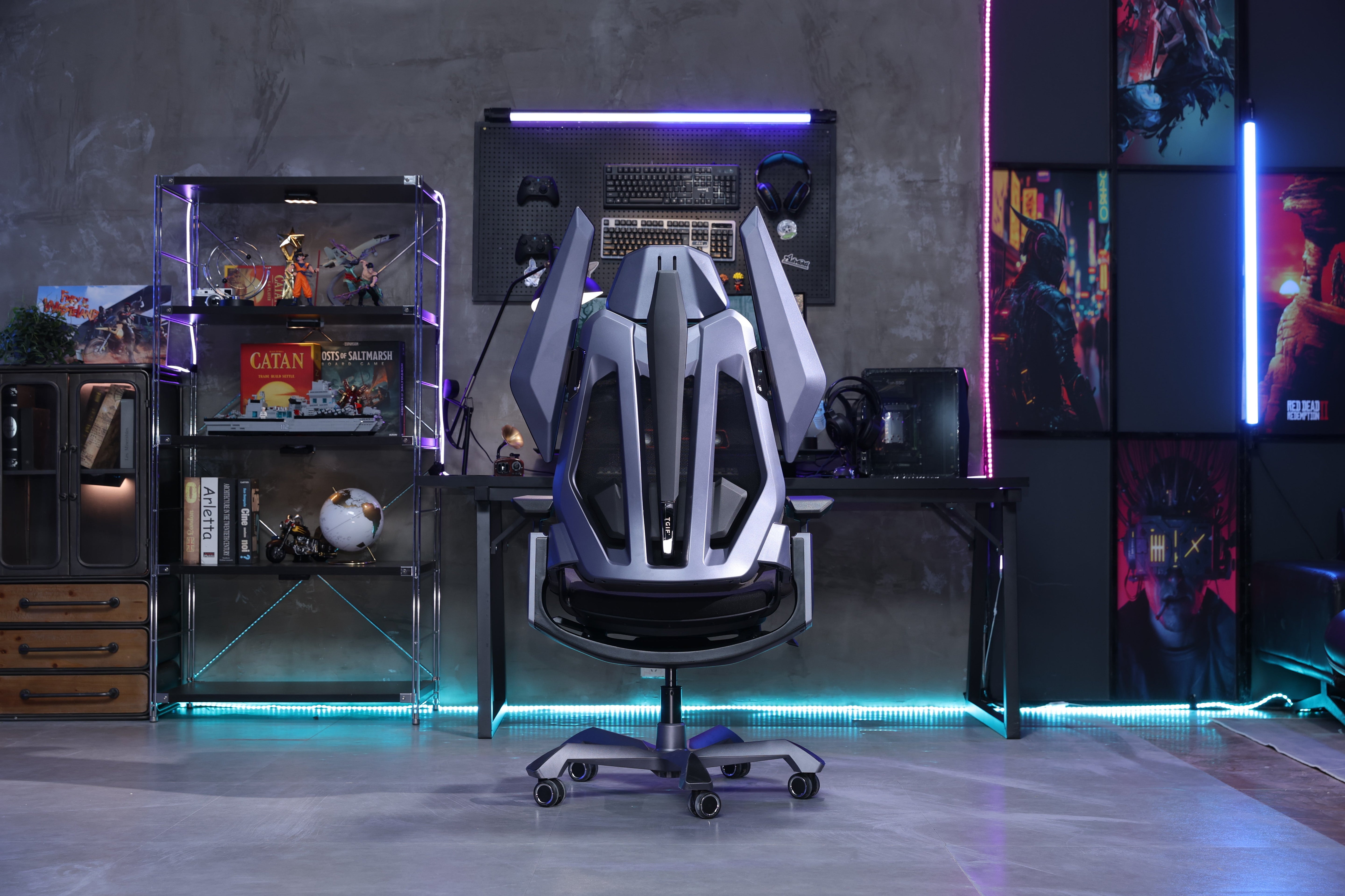 Picture showing the TGIF T0 from the back in front of a gaming setup 