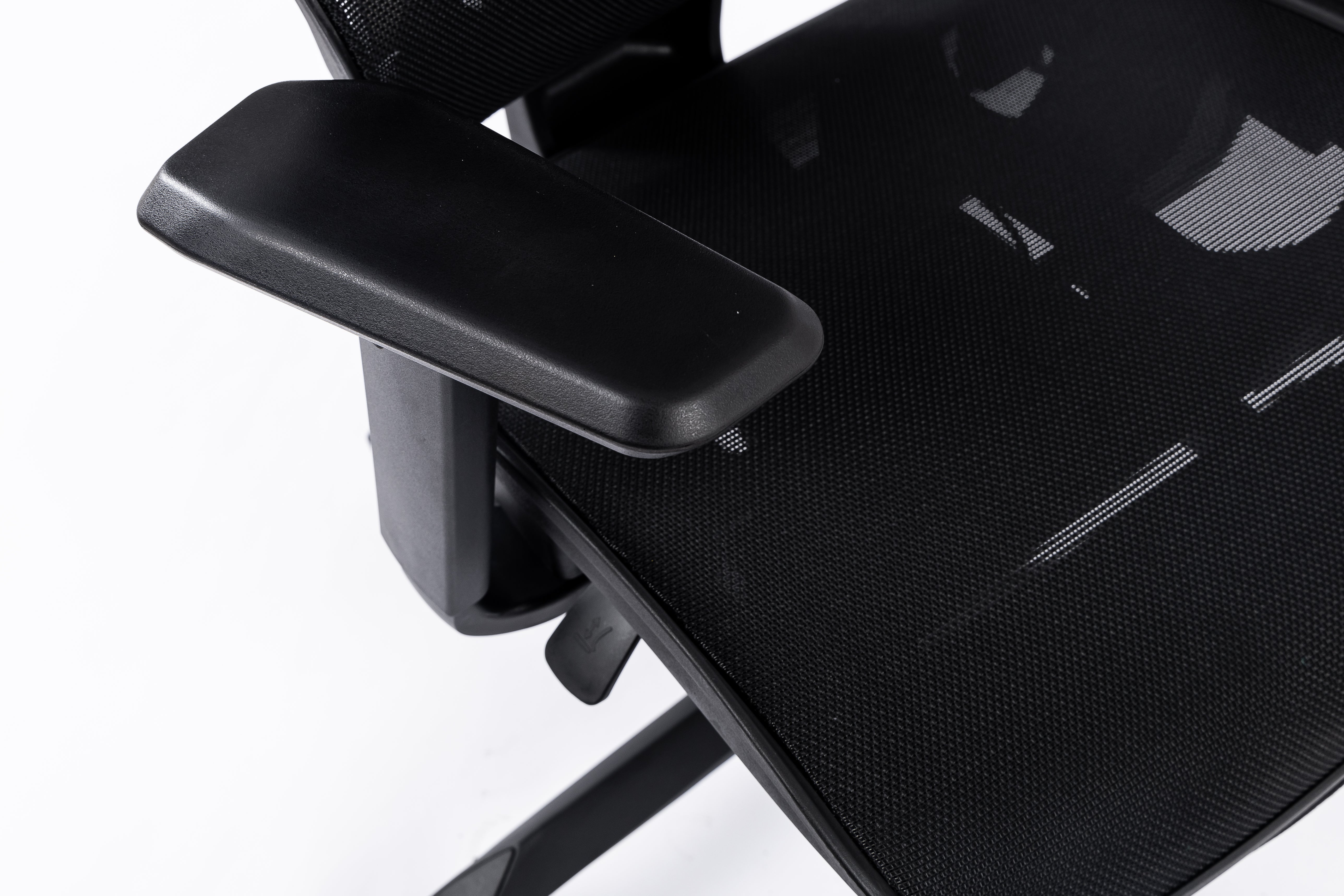 Picture showing a TGIF Ace Home black from the top