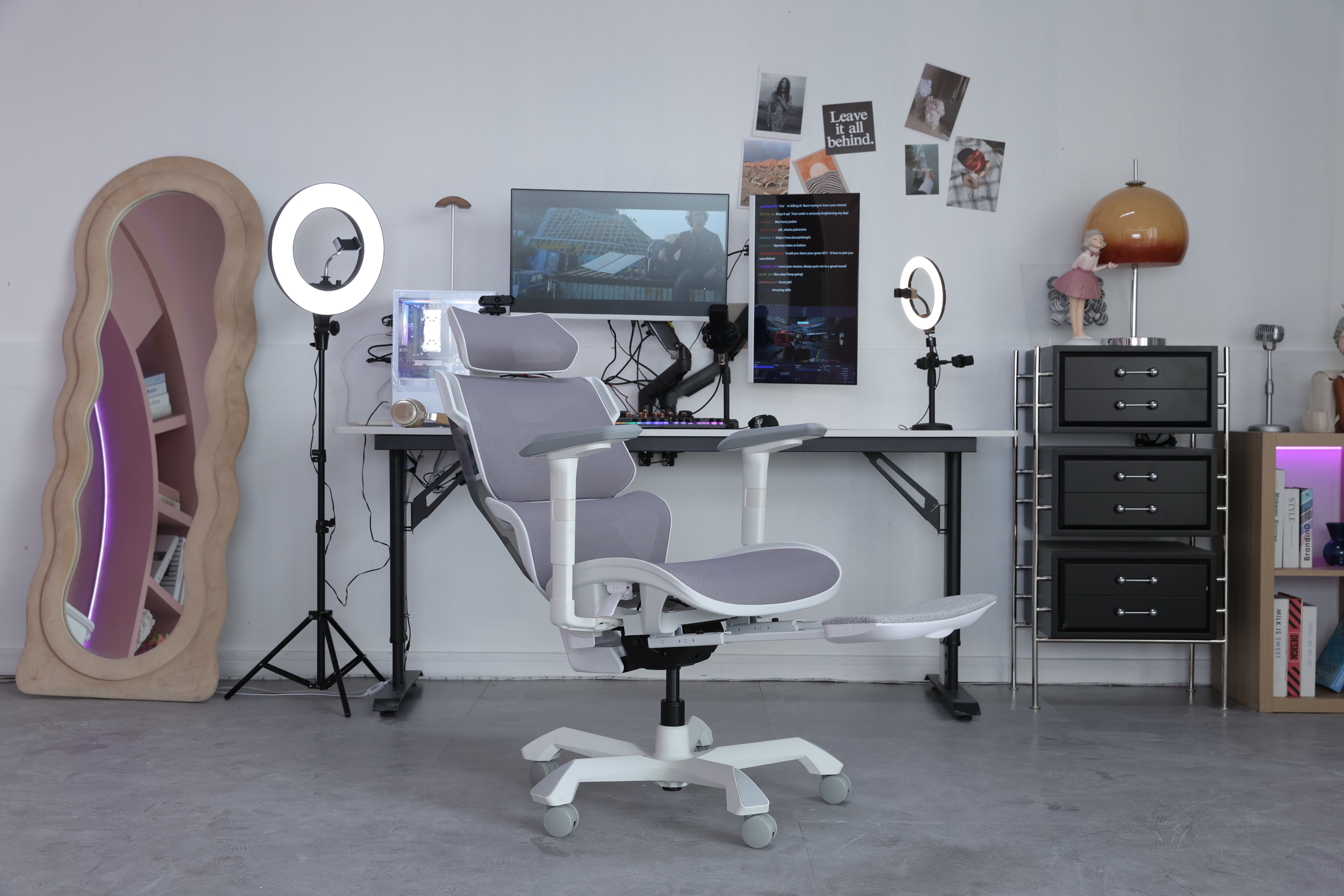 Picture showing a ACE home white in front of a setup